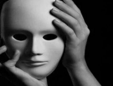 «Έχω κάνει πλαστική στ’αυτιά γιατί ήταν σαν ταξί με ανοικτές πόρτες» (βίντεο)